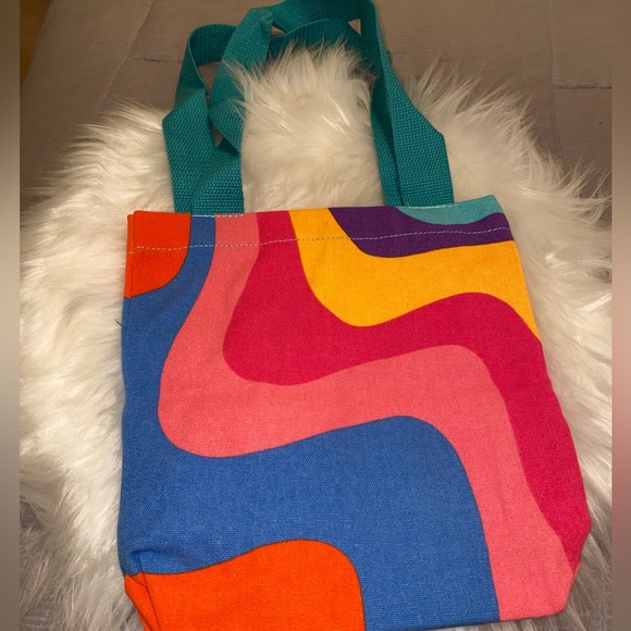 Brand new Benefit Cosmetics makeup samples with free mini tote and headband - Picture 3 of 7